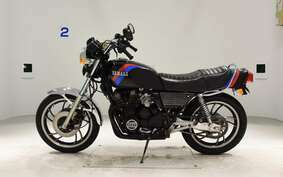 YAMAHA XJ550 4V8