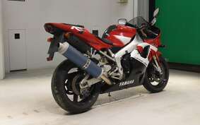 YAMAHA YZF-R1 2000 RN04