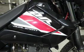 SUZUKI DR200S