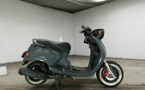 YAMAHA VINO 125 SE24