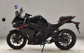 YAMAHA YZF-R25 A RG10J