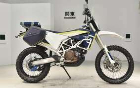 HUSQVARNA 701ED 2017 UEV4