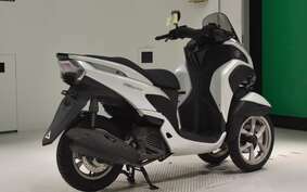 YAMAHA TRICITY 125 SE82J