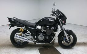 YAMAHA XJR1300 2001 RP03J