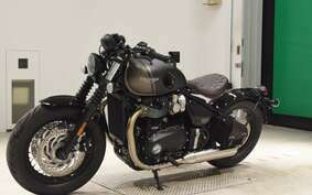 TRIUMPH BONNEVILLE BOBBER 2022 AD84HW