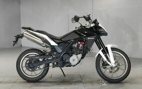 HUSQVARNA TR650ストラーダ 2013 不明