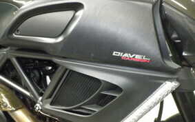 DUCATI DIAVEL Carbon 2013