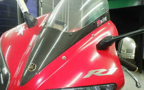 YAMAHA YZF-R1 2003 RN09