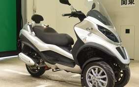 PIAGGIO MP3 250