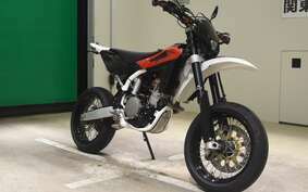 HUSQVARNA SM450R 2012