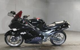 KAWASAKI ZZ1100 NINJA 2000 ZXT10D