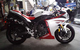 YAMAHA YZF-R1 2010 RN23