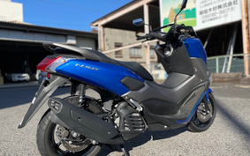 YAMAHA N-MAX SE06J