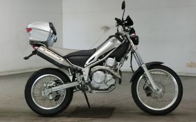 YAMAHA TRICKER DG16J