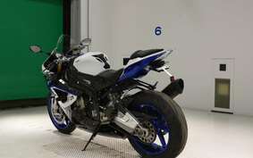 BMW HP4 2013