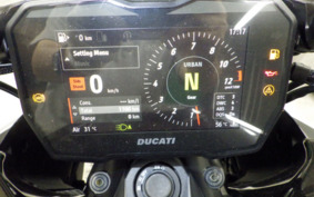 DUCATI DIAVEL V4 2023