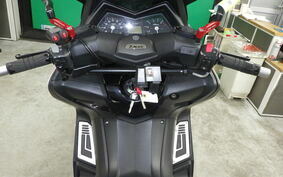 YAMAHA T-MAX 530 2013 SJ12J