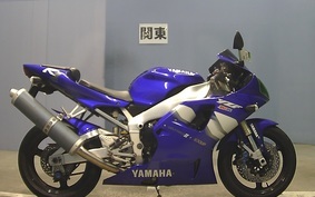 YAMAHA YZF-R1 2000 RN04