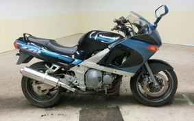 KAWASAKI ZZ-R400 1994 ZX400N008595