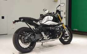 BMW R NINE T 2015