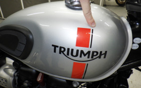 TRIUMPH STREET TWIN 2016