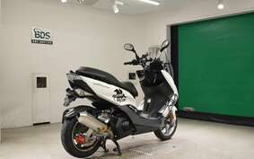 YAMAHA S-MAX