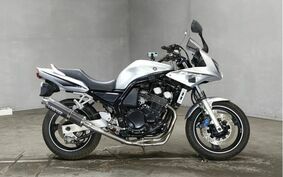 YAMAHA FZS600 FAZER 2003 RJ02