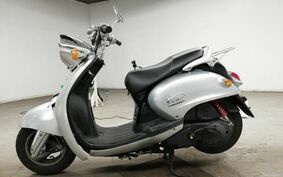 YAMAHA VINO 125 SE24