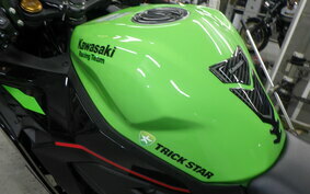 KAWASAKI ZX-25R ZX250E