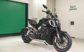 DUCATI DIAVEL V4 2023