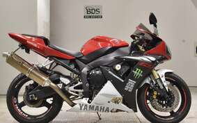 YAMAHA YZF-R1 2004