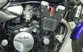 YAMAHA XJR1300 2000 RP03J