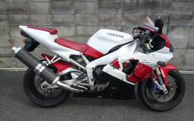 YAMAHA YZF-R1 1998 RN01