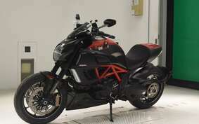 DUCATI DIAVEL Carbon 2012