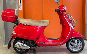 VESPA LX125