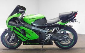 KAWASAKI NINJA ZX-7R 2002 ZX750P