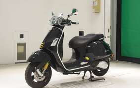 VESPA GTS300 SUPER 2023