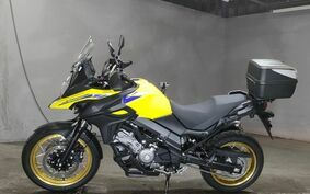 SUZUKI DL650 ( V-Strom 650 ) XT 2023 C733M