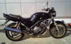 KAWASAKI BALIUS 250 Gen.2 2002 ZR250B