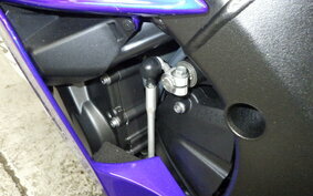 YAMAHA YZF-R6 2010 RJ16