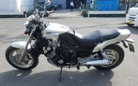 YAMAHA FZX750 2000 3XF