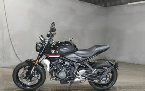 TRIUMPH TRIDENT 660 2023 LGL10