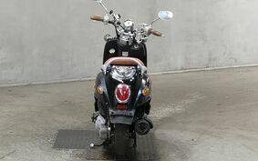 YAMAHA VINO 125 SE24