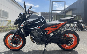 KTM 890 DUKE GP 2024 TU940