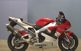 YAMAHA YZF-R1 1999 RN011