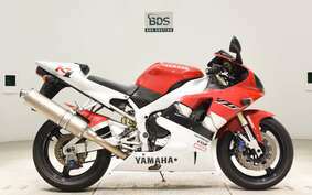 YAMAHA YZF-R1 1999 RN01