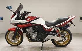 HONDA CB400 SUPER BOLDOR VTEC 2010 NC42