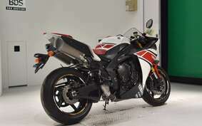 YAMAHA YZF-R1 2010