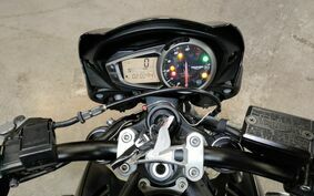 TRIUMPH STREET TRIPLE S 2017 HDA40