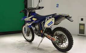 YAMAHA WR250F E